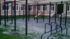 Площадка для воркаута в городе Кировск №2418 Средняя Хомуты фото